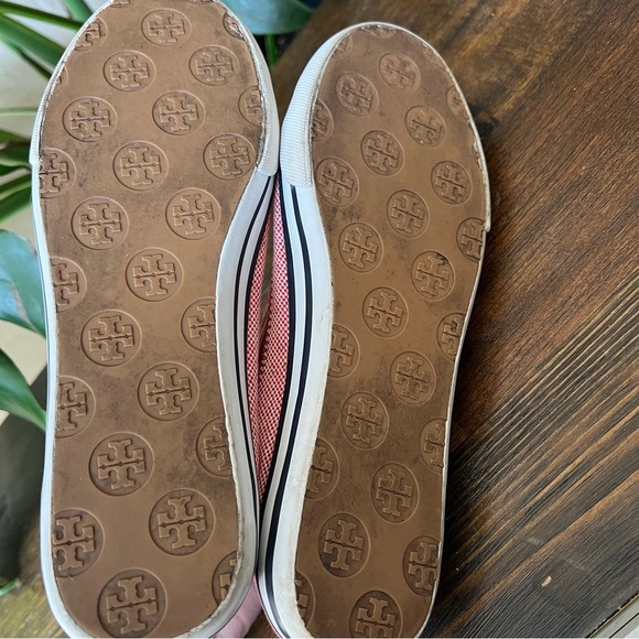 💕Host Pick💕Tory Burch Channing Red Patent Leather/Canvas Flats Hardly Used! - Picture 11 of 11